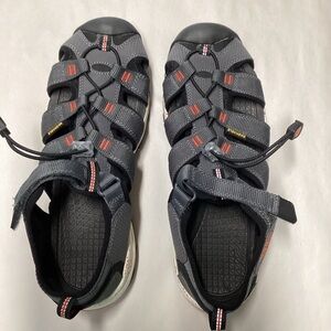 Keen Newport Neo H2 Gray Water Sandal Men/Big Kid Sz 7